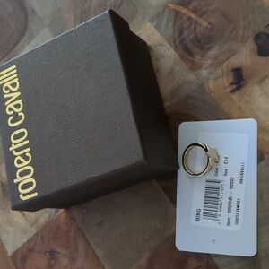 Robert Cavalli Gold Plated Star Ring Size 6.5 New in Cavalli Box ❤️